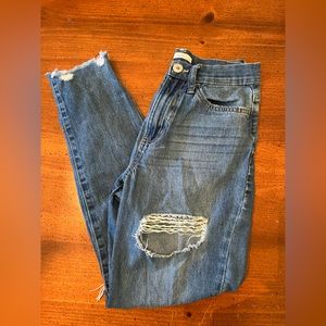 Juniors' SO Destructed High Rise Mom Jeans with Raw Hem - Size 5/27